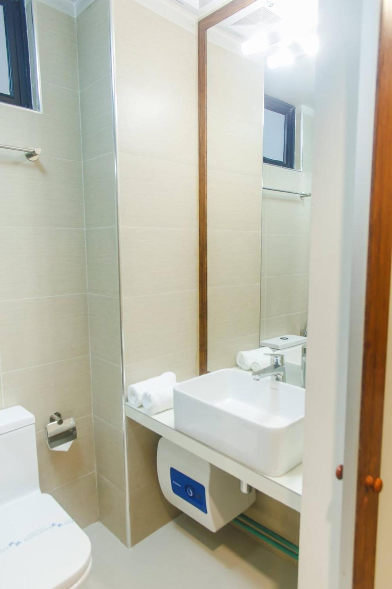 Club Blu Hotel Male Bagian luar foto